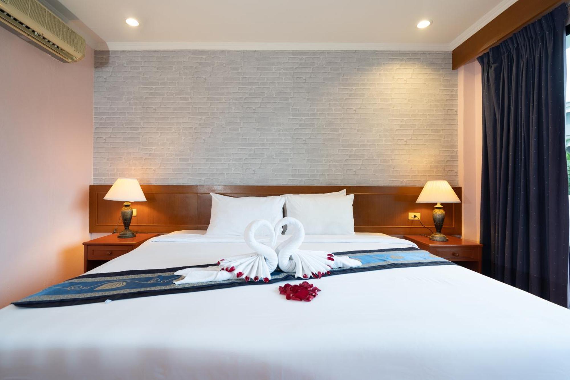 Patong Central Residence And Apartment Экстерьер фото